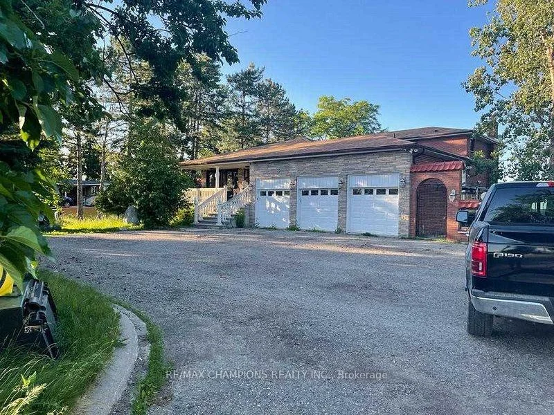 Photo 2 of 13869 Airport Road, Caledon, Rural Caledon — HOMEH