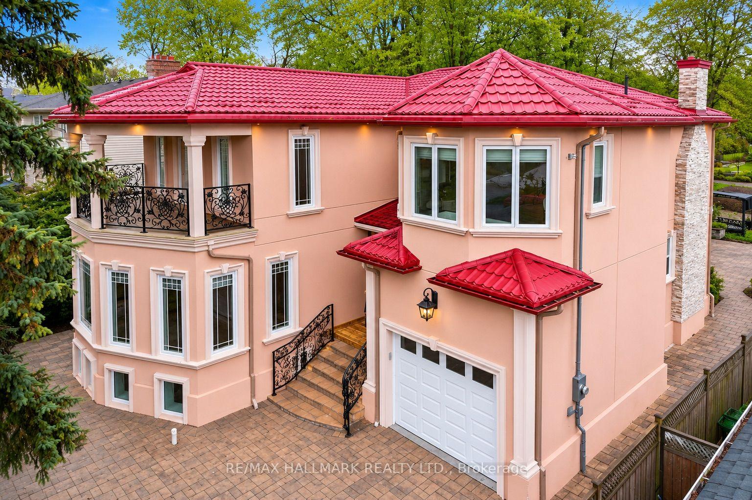 Front of 32 Orchard Park Drive