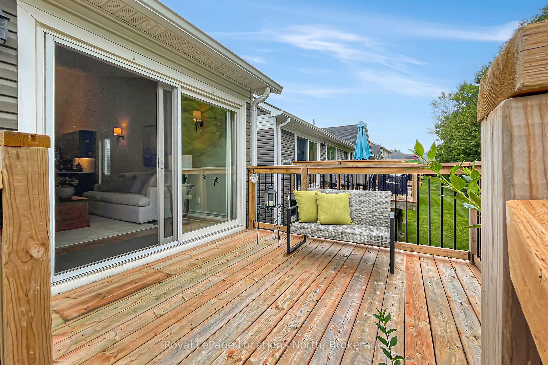 Photo 11 of 25 Green Briar Drive, Collingwood — HOMEH