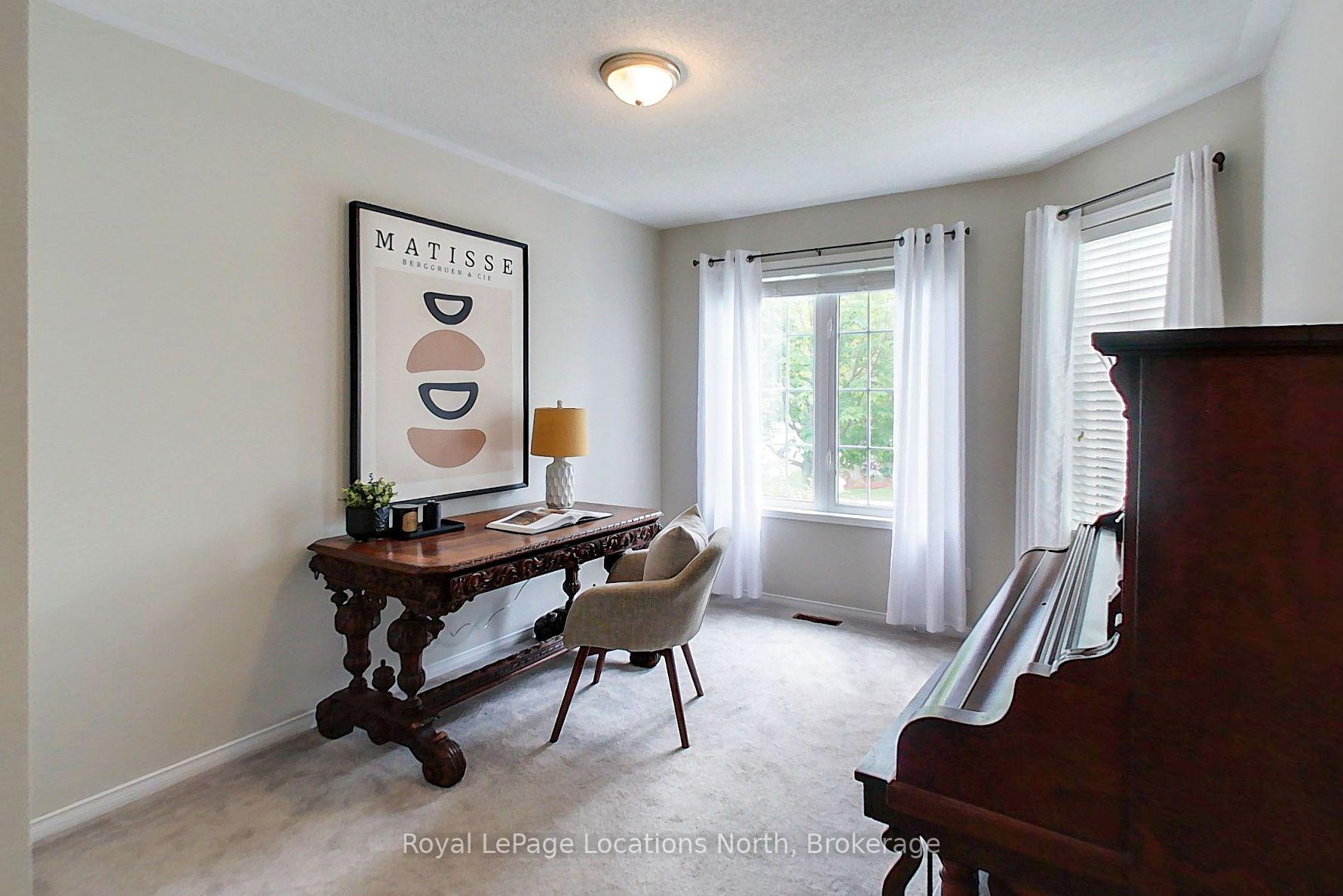 Photo 19 of 25 Green Briar Drive, Collingwood — HOMEH