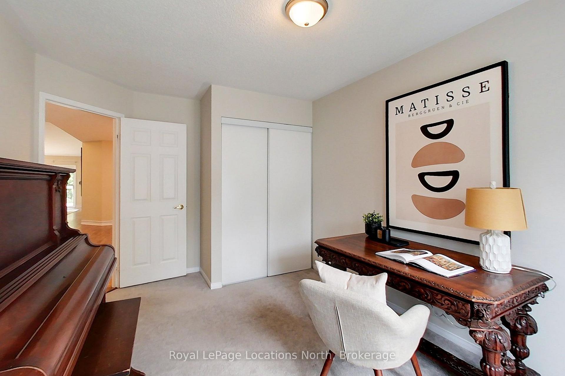 Photo 20 of 25 Green Briar Drive, Collingwood — HOMEH