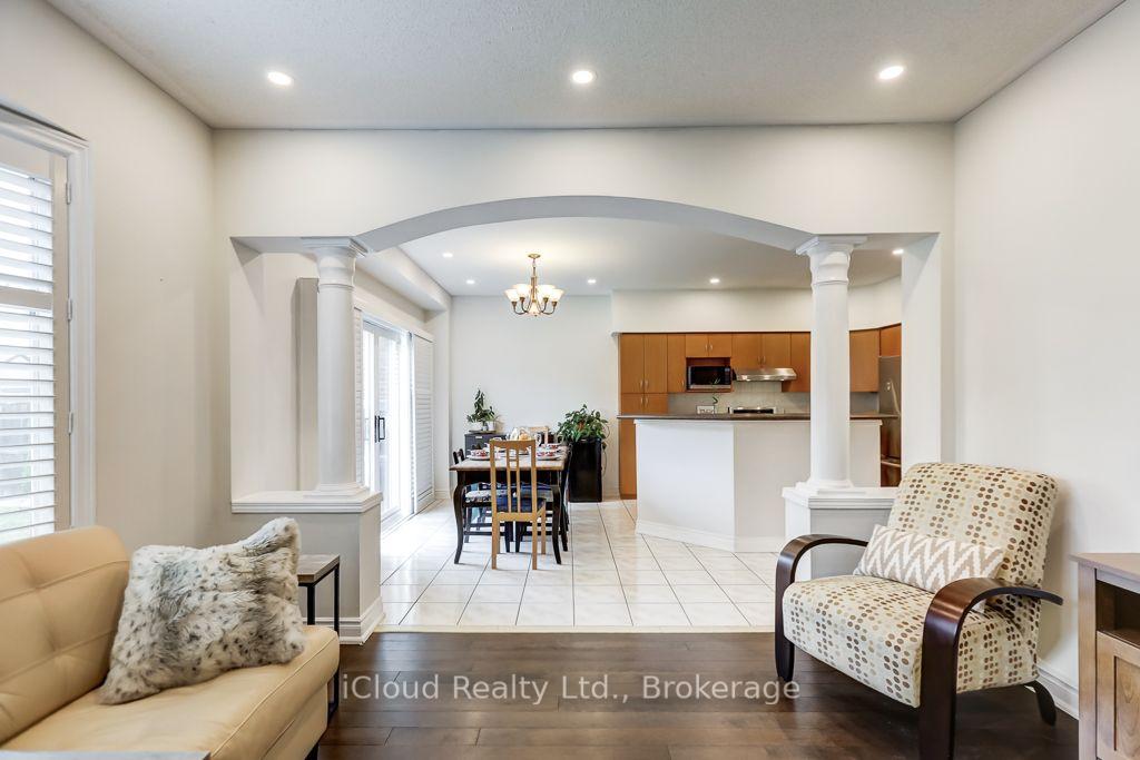 Photo 15 of 40 Ralph Chalmers Avenue, Markham, Wismer — HOMEH