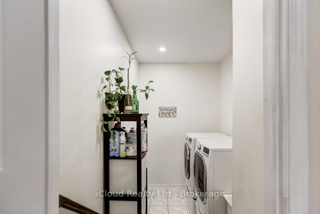 Photo 16 of 40 Ralph Chalmers Avenue, Markham, Wismer — HOMEH