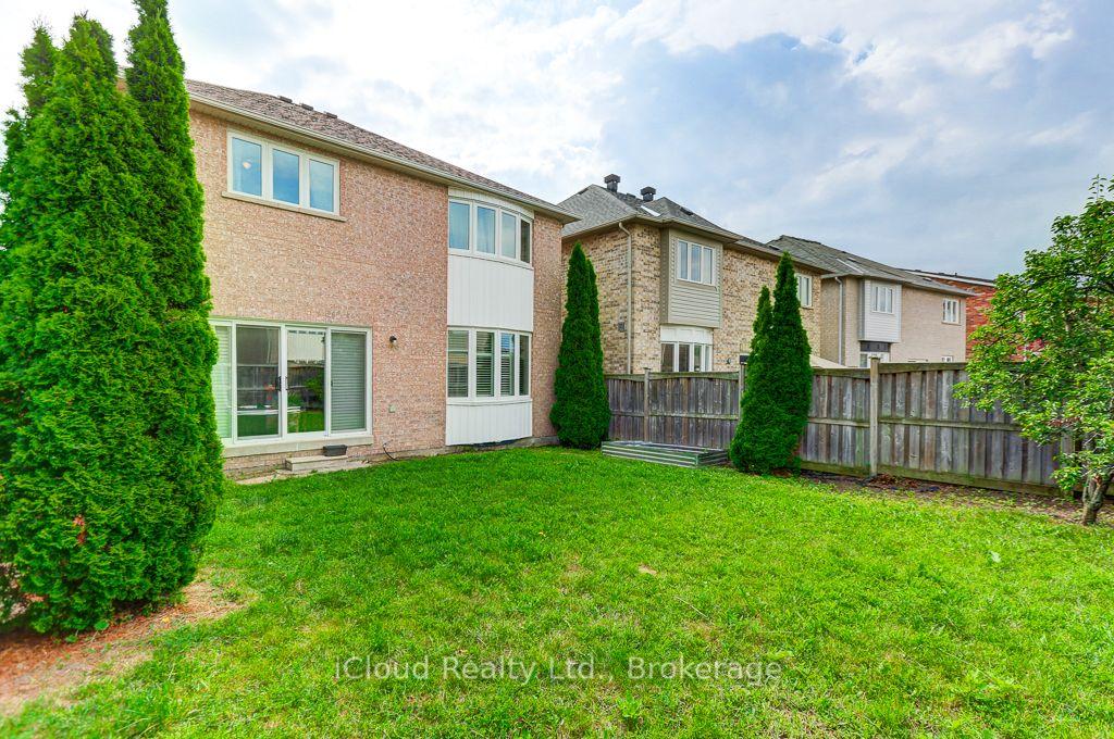 Photo 25 of 40 Ralph Chalmers Avenue, Markham, Wismer — HOMEH