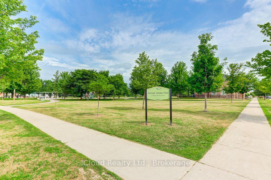 Photo 26 of 40 Ralph Chalmers Avenue, Markham, Wismer — HOMEH