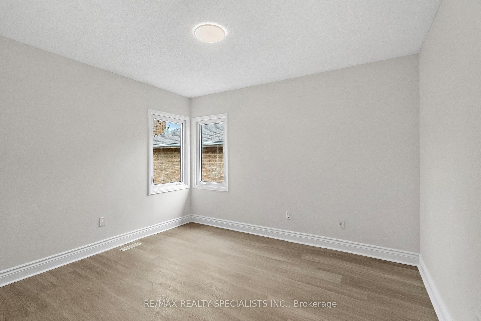 Photo 38 of 38 Springfield Way, Vaughan, Crestwood-Springfarm-Yorkhill — HOMEH