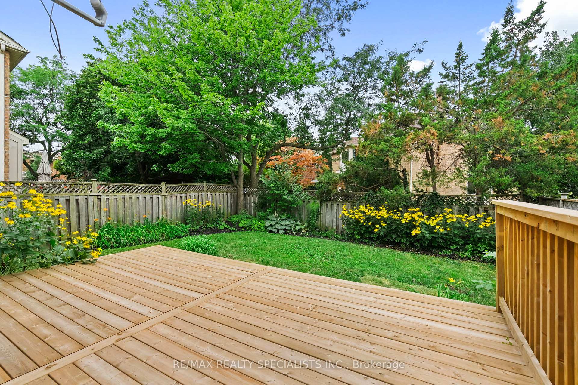 Photo 47 of 38 Springfield Way, Vaughan, Crestwood-Springfarm-Yorkhill — HOMEH