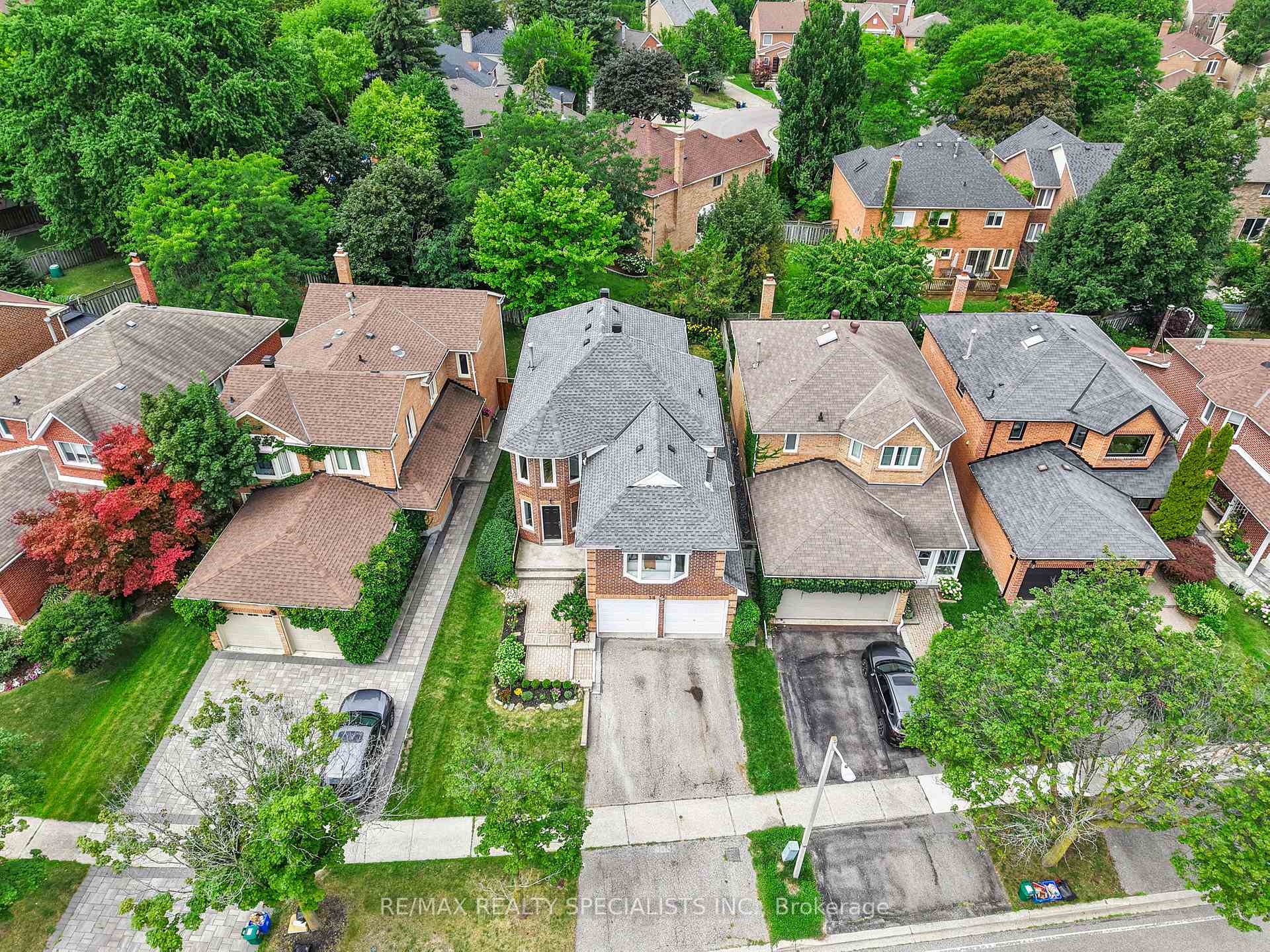Photo 49 of 38 Springfield Way, Vaughan, Crestwood-Springfarm-Yorkhill — HOMEH