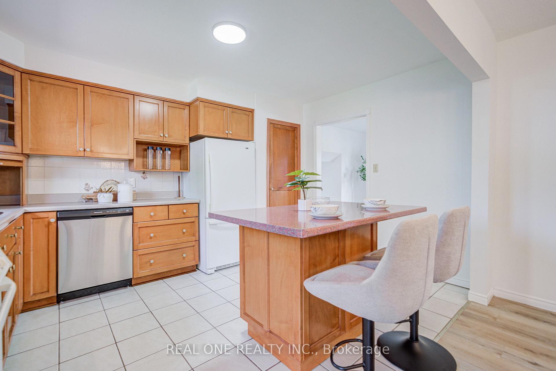 Photo 12 of 232 Clifton Downs Road, Hamilton, Gilbert — HOMEH