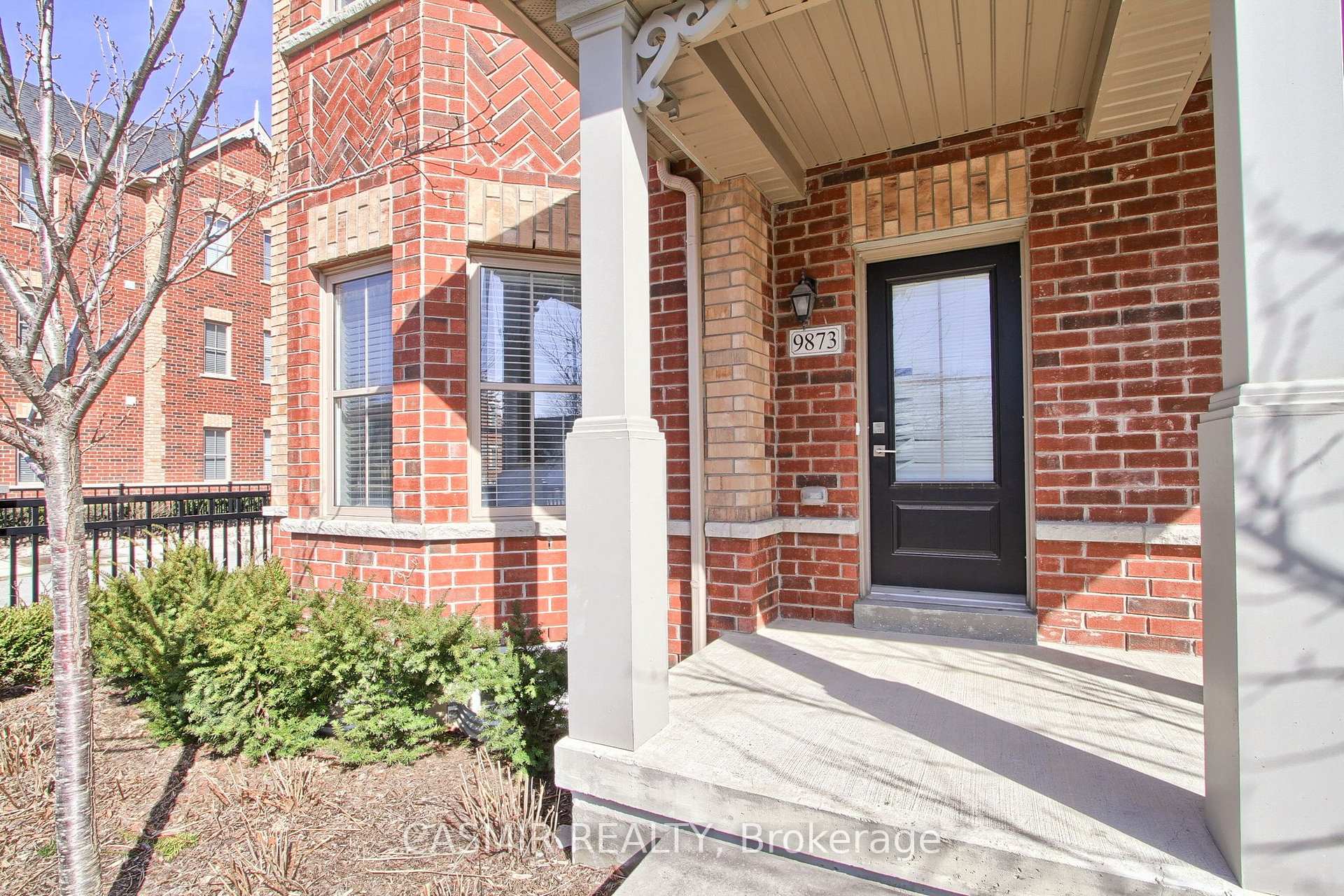 Photo 2 of 9873 Keele Street, Vaughan, Maple — HOMEH