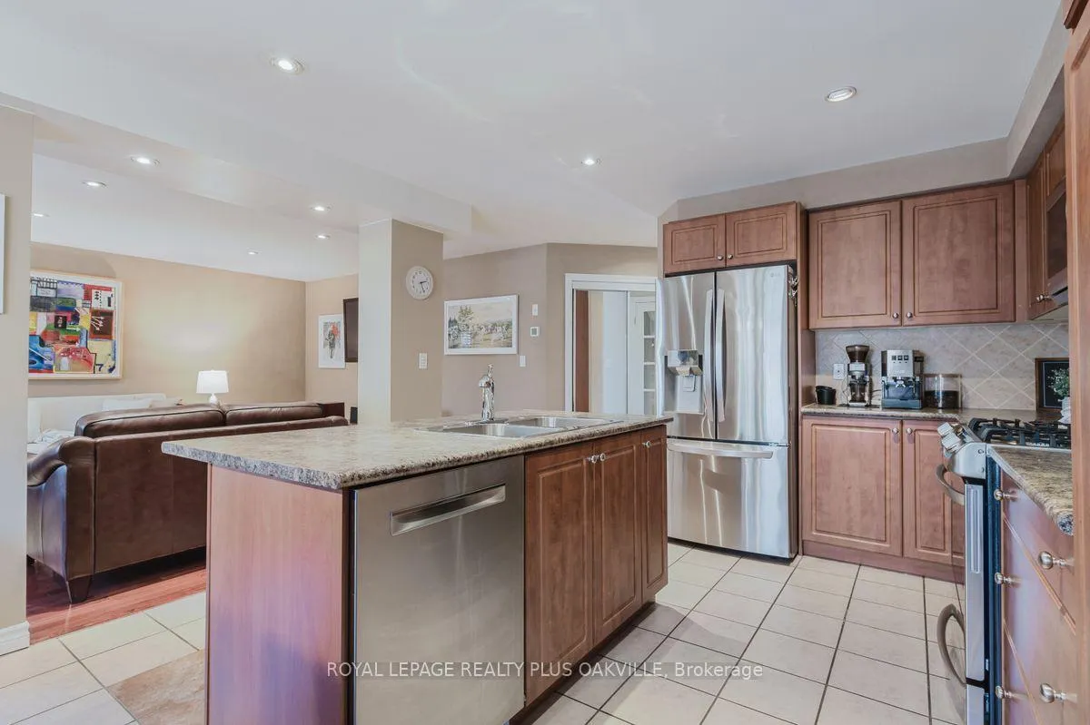 Photo 10 of 16 Grayrocks Avenue, Hamilton, Broughton — HOMEH