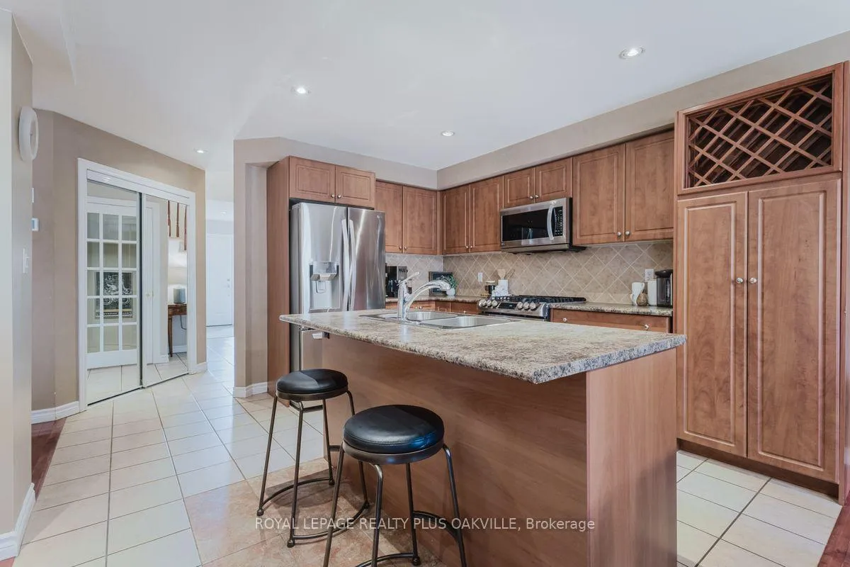Photo 11 of 16 Grayrocks Avenue, Hamilton, Broughton — HOMEH