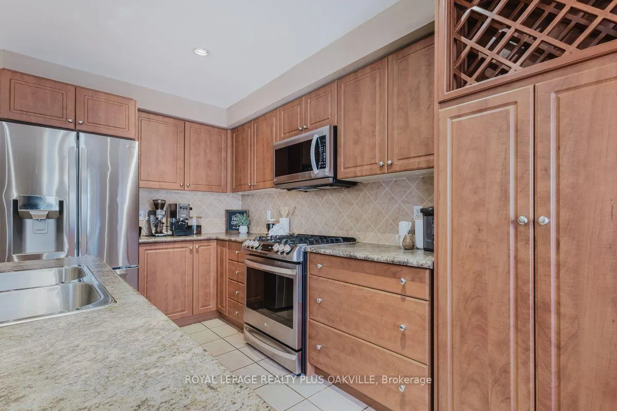 Photo 12 of 16 Grayrocks Avenue, Hamilton, Broughton — HOMEH