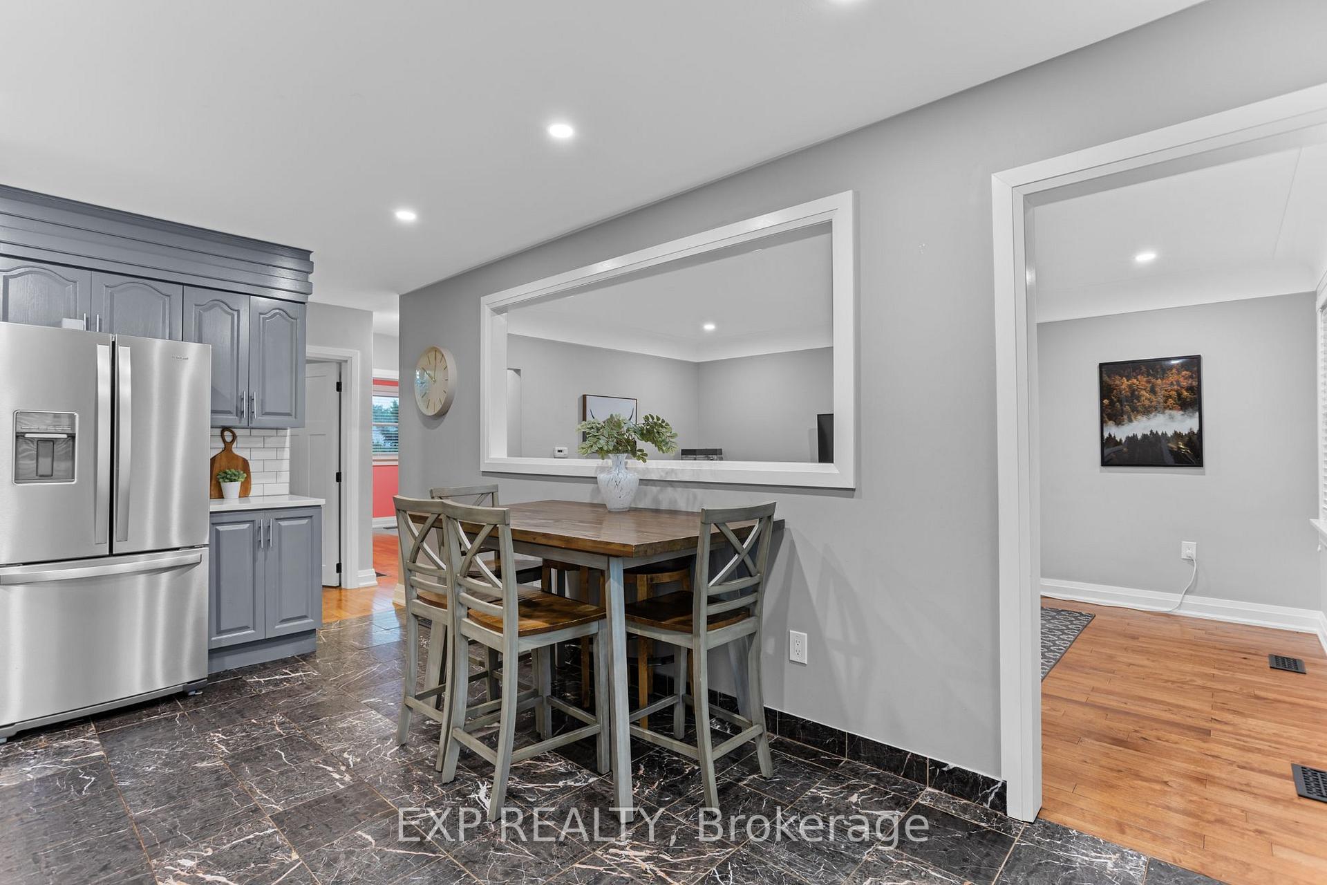 Photo 2 of 62 Randall Avenue, Hamilton, Stoney Creek — HOMEH