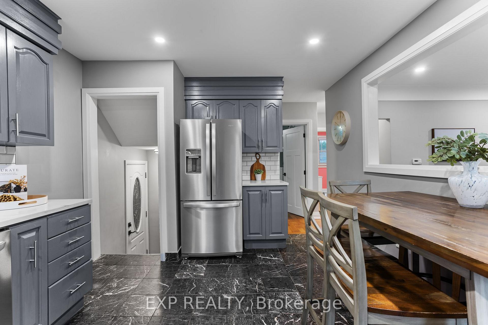 Photo 6 of 62 Randall Avenue, Hamilton, Stoney Creek — HOMEH