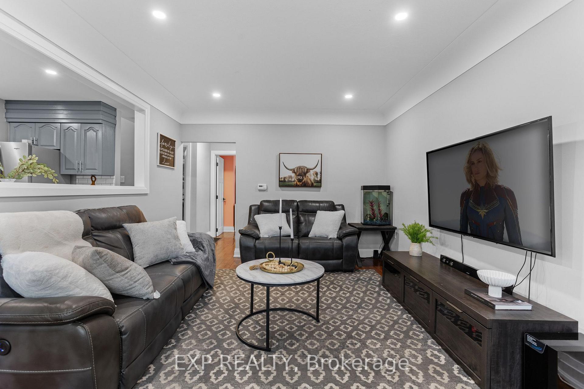 Photo 8 of 62 Randall Avenue, Hamilton, Stoney Creek — HOMEH