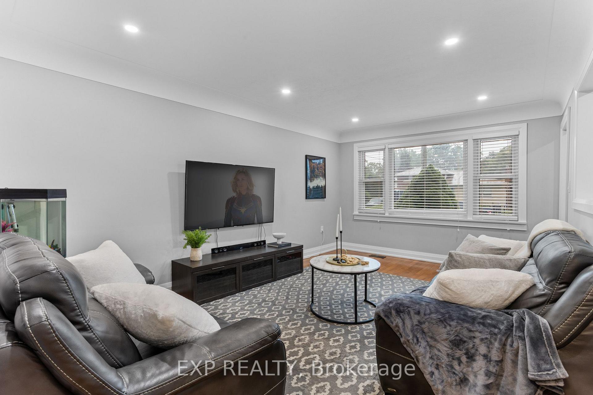 Photo 11 of 62 Randall Avenue, Hamilton, Stoney Creek — HOMEH
