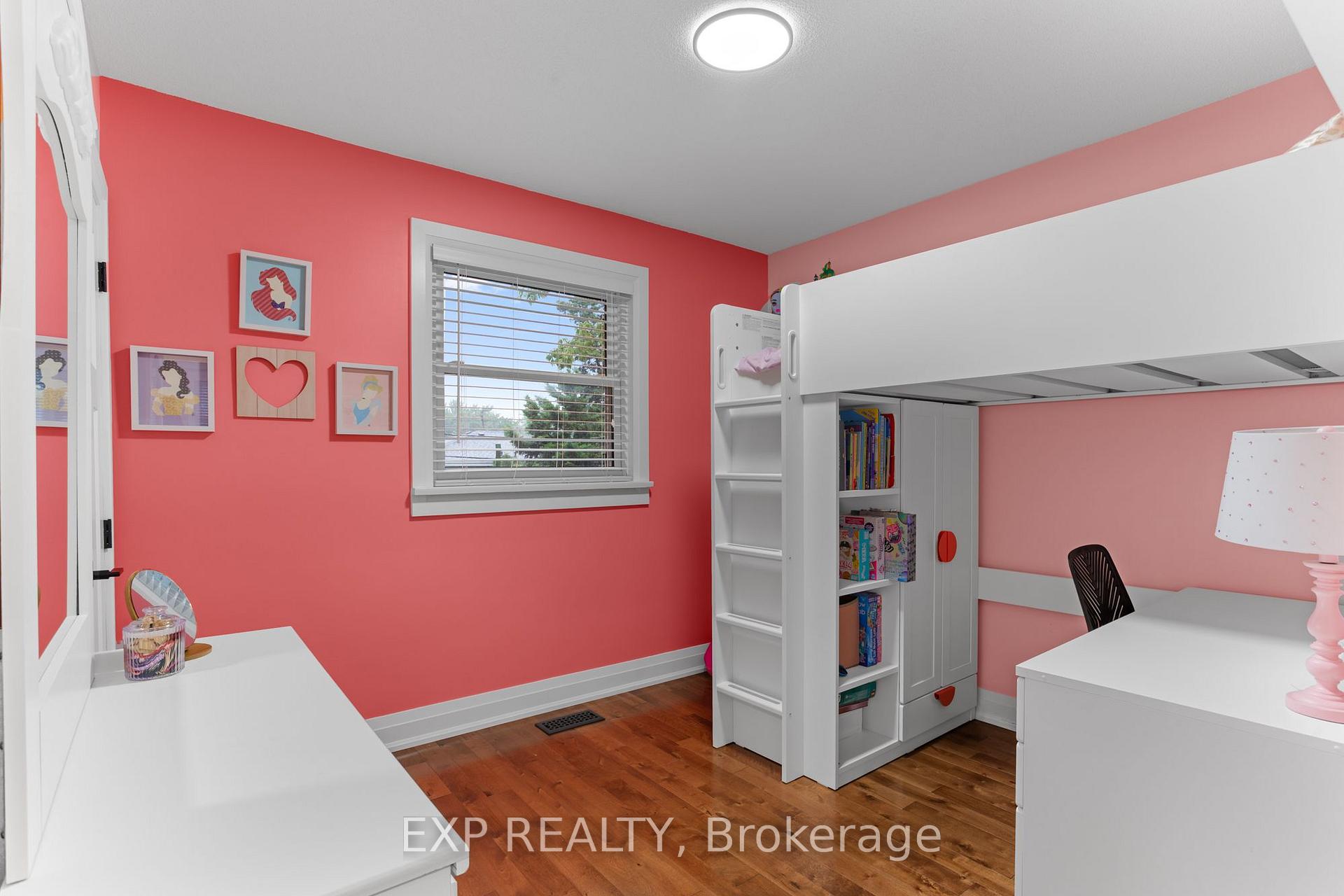 Photo 13 of 62 Randall Avenue, Hamilton, Stoney Creek — HOMEH