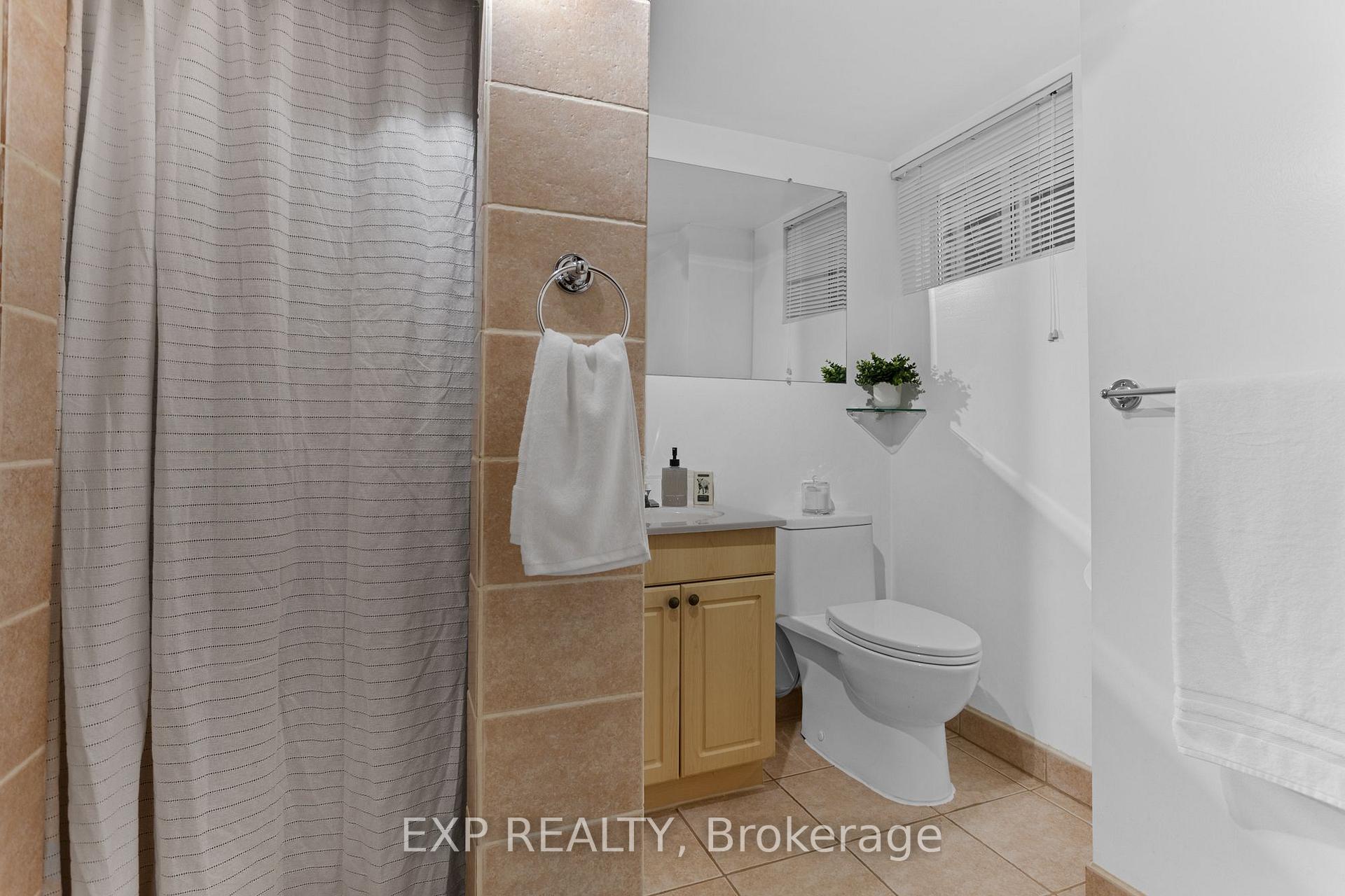Photo 22 of 62 Randall Avenue, Hamilton, Stoney Creek — HOMEH