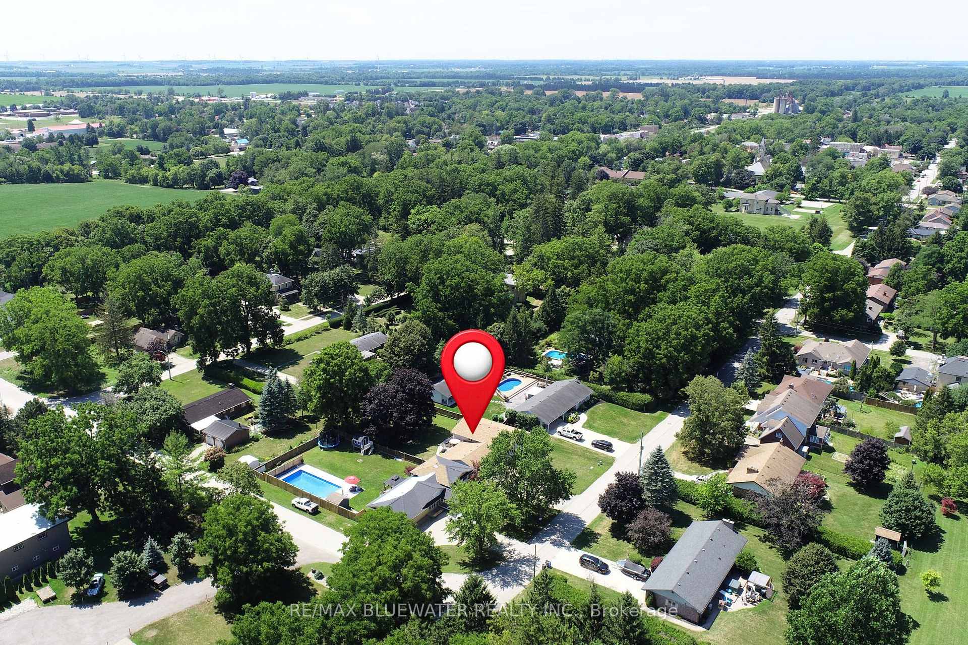 Photo 6 of 290 Anna Street, North Middlesex, Parkhill — HOMEH