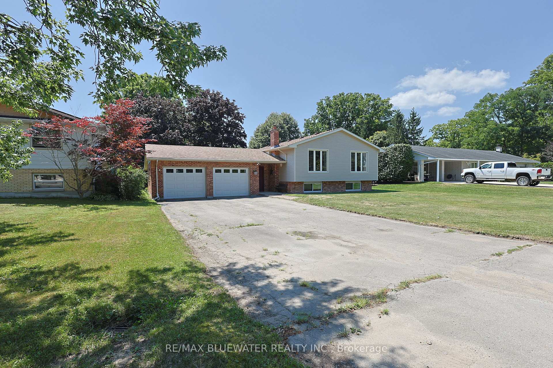 Photo 8 of 290 Anna Street, North Middlesex, Parkhill — HOMEH