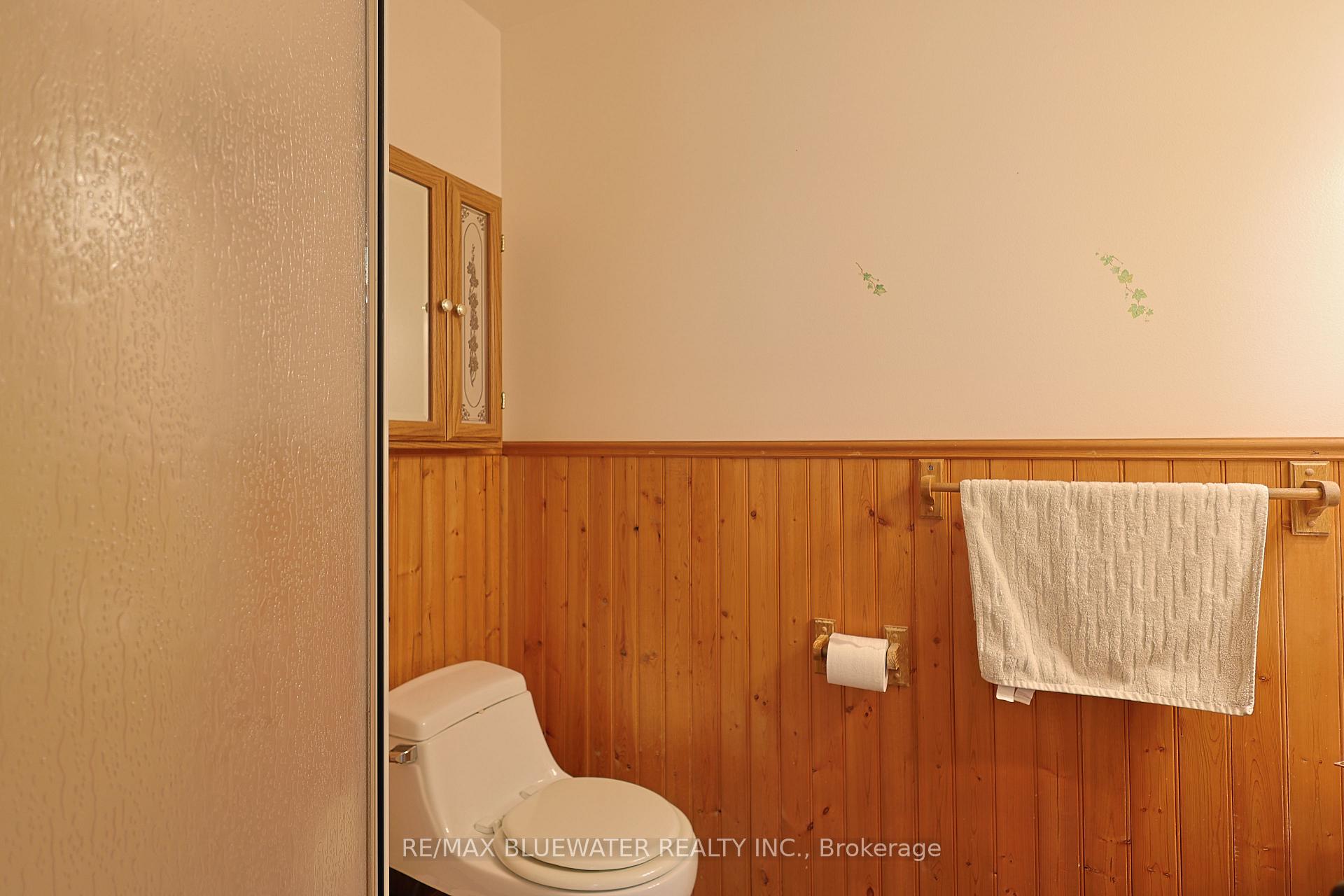 Photo 29 of 290 Anna Street, North Middlesex, Parkhill — HOMEH