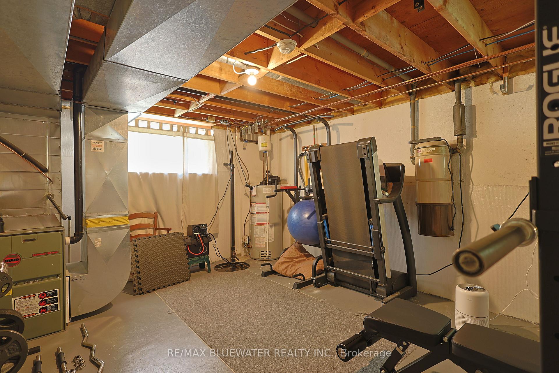 Photo 43 of 290 Anna Street, North Middlesex, Parkhill — HOMEH