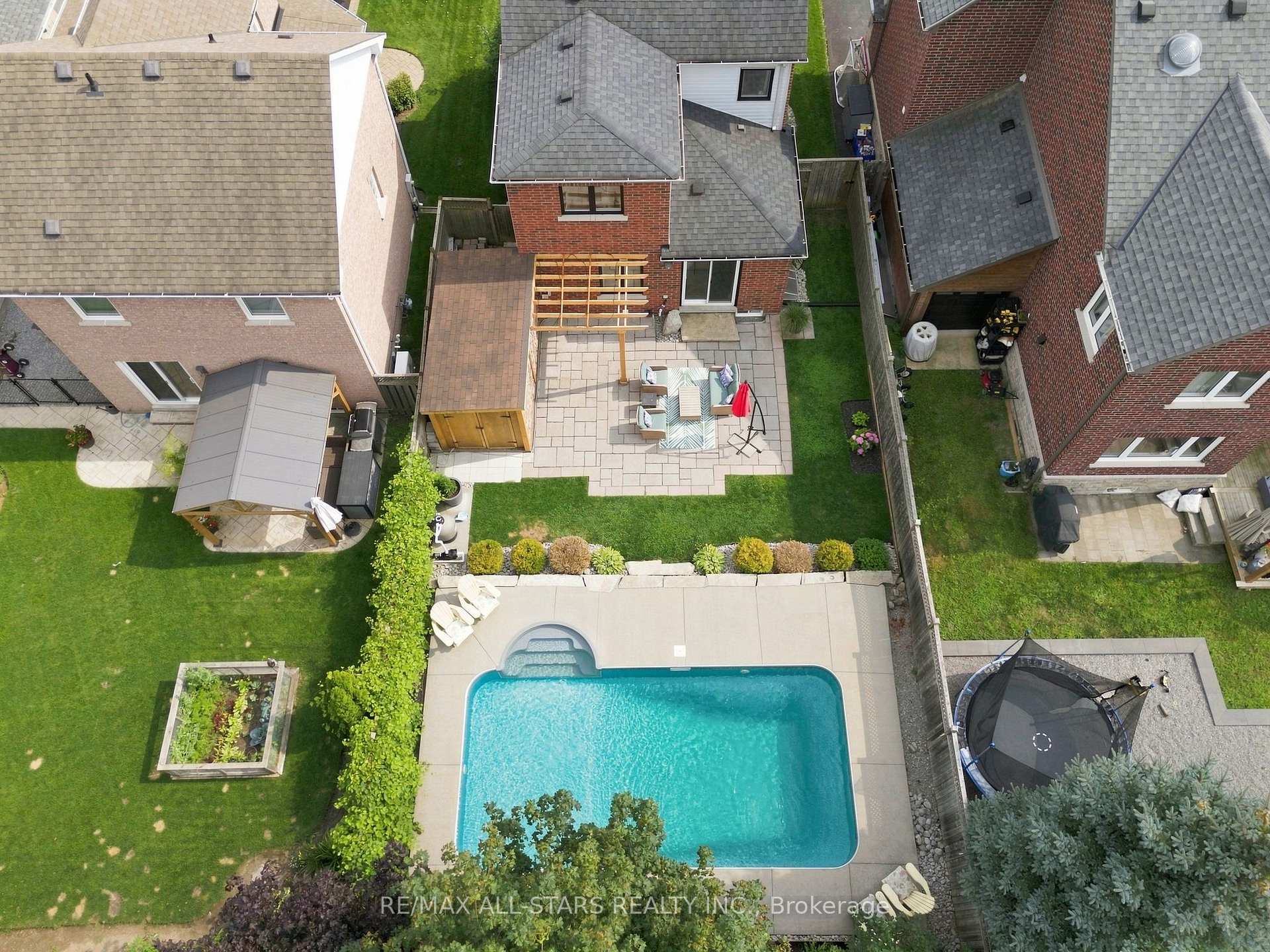 Photo 42 of 73 Russell Barton Lane, Uxbridge — HOMEH