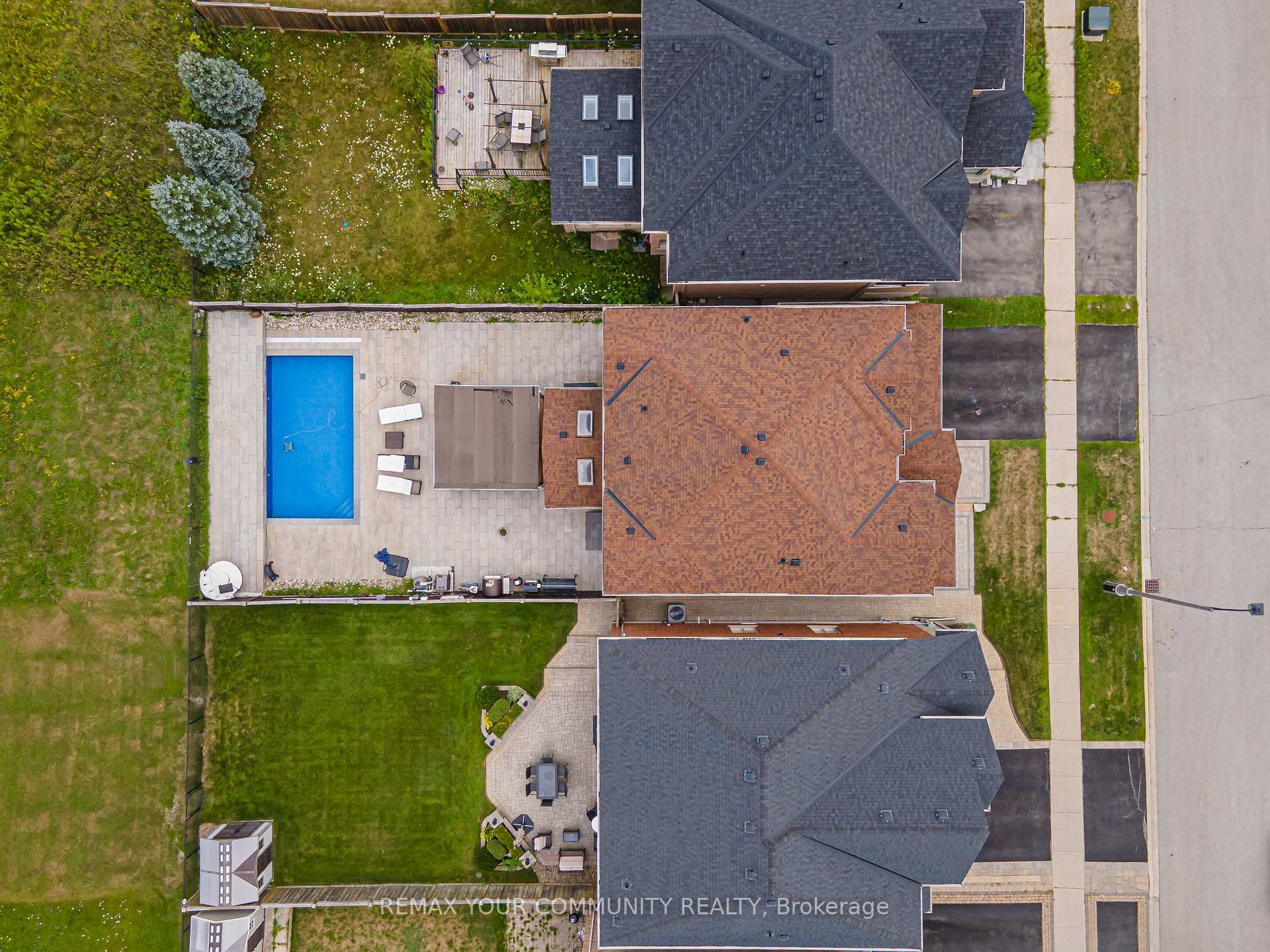 Photo 45 of 47 Vandervoort Drive, Richmond Hill, Jefferson — HOMEH