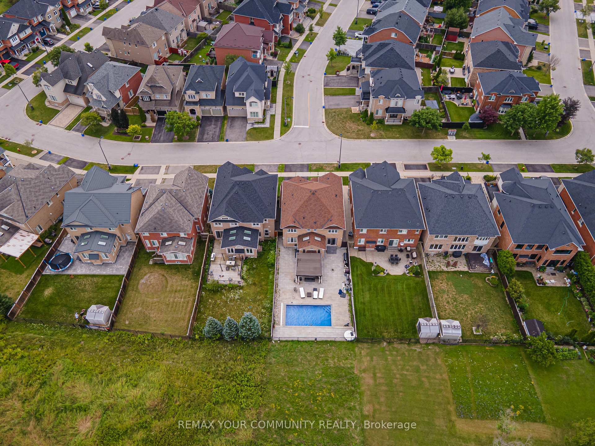 Photo 46 of 47 Vandervoort Drive, Richmond Hill, Jefferson — HOMEH