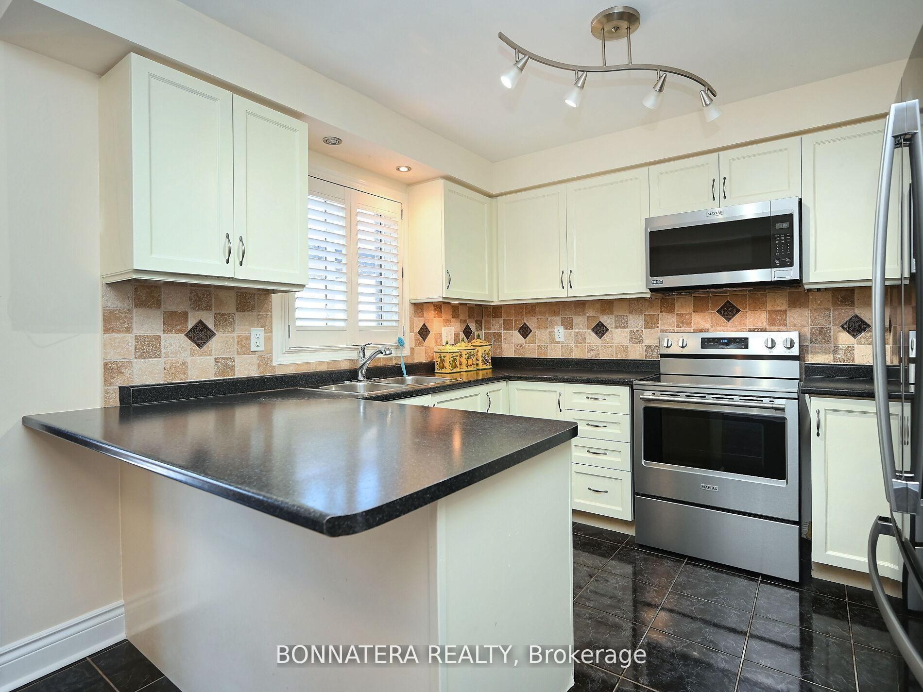 Photo 12 of 409 Hobbs Crescent, Milton, Clarke — HOMEH