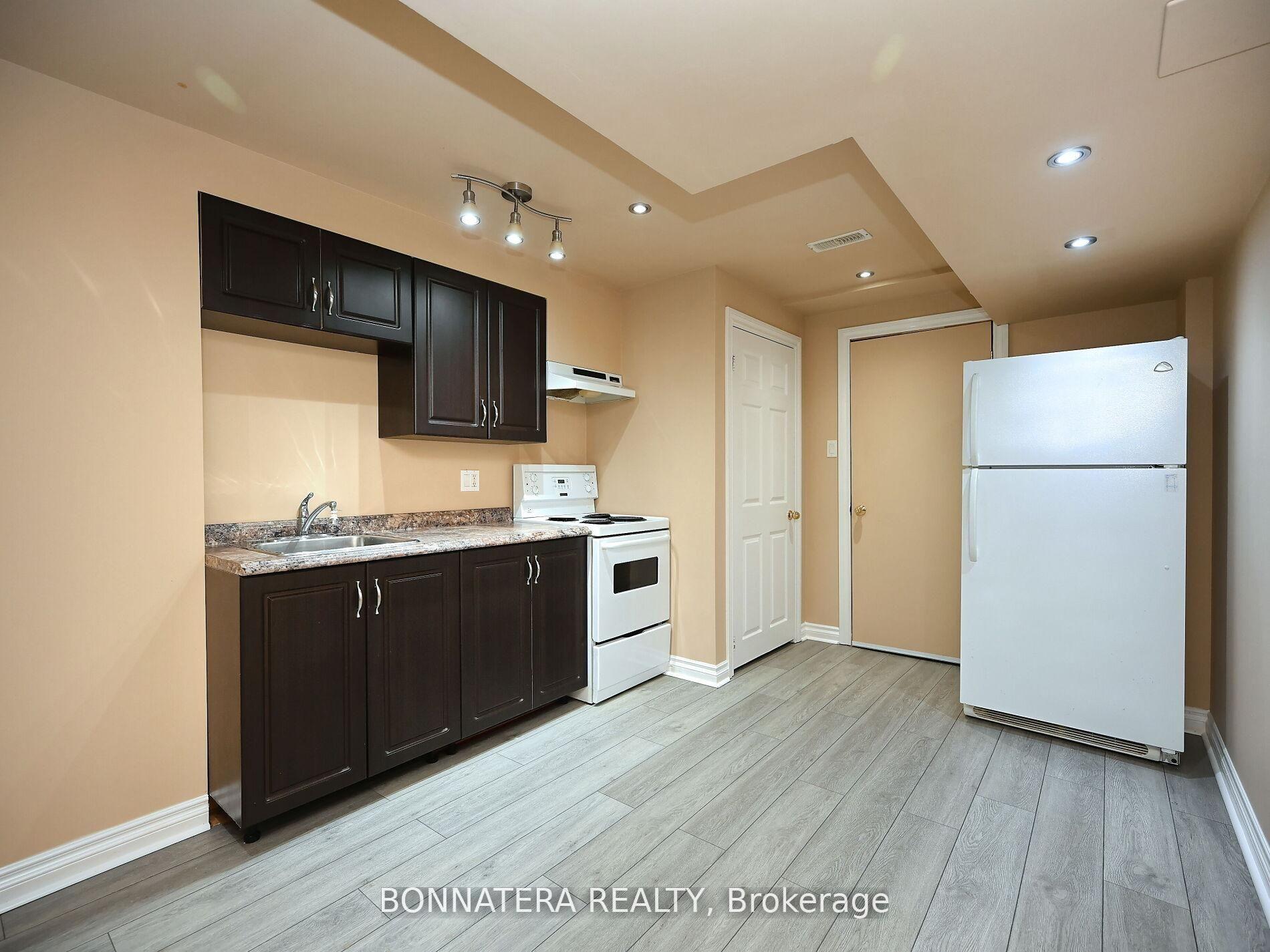 Photo 35 of 409 Hobbs Crescent, Milton, Clarke — HOMEH