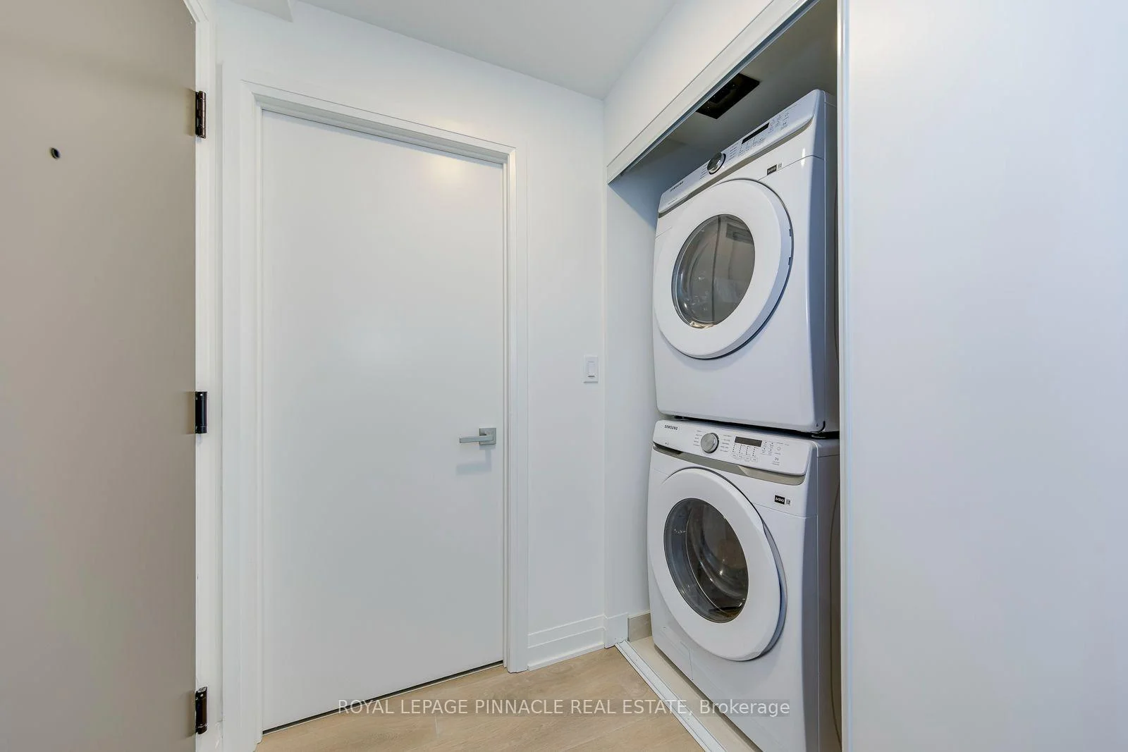 Photo 39 of Unit 1504, 4015 The Exchange Road, Mississauga, City Centre — HOMEH