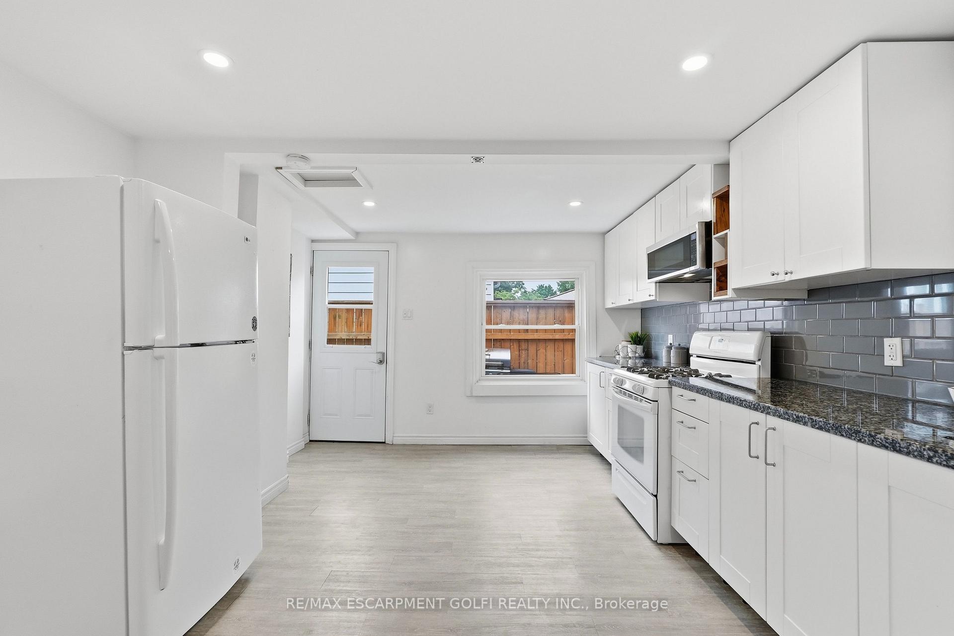 Photo 10 of 88 East 19th Street, Hamilton, Inch Park — HOMEH