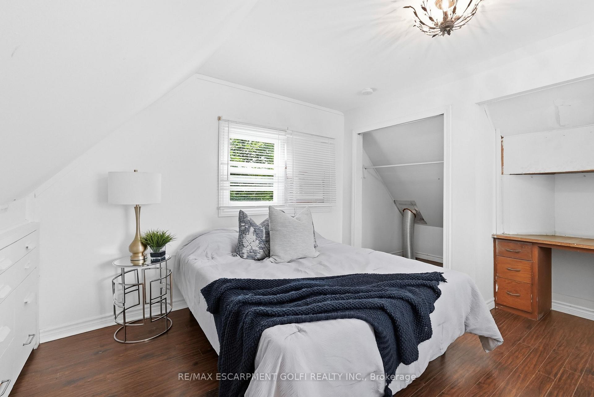 Photo 18 of 88 East 19th Street, Hamilton, Inch Park — HOMEH