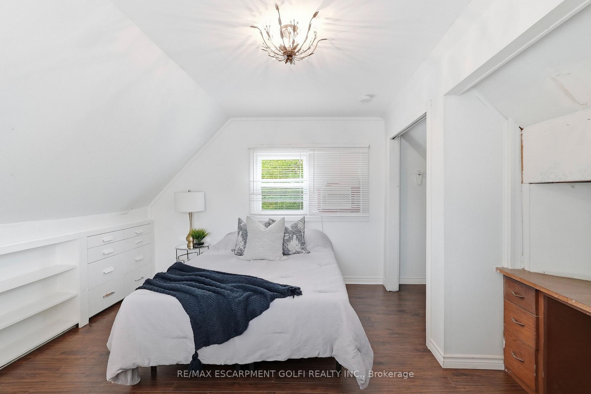Photo 19 of 88 East 19th Street, Hamilton, Inch Park — HOMEH