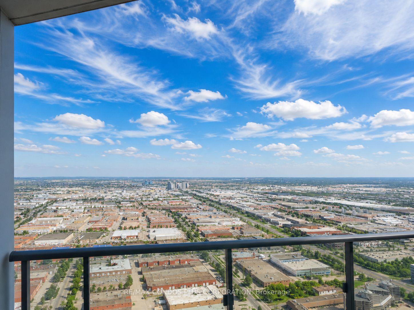 Photo 11 of Unit 5511, 898 Portage Parkway, Vaughan, Vaughan Corporate Centre — HOMEH