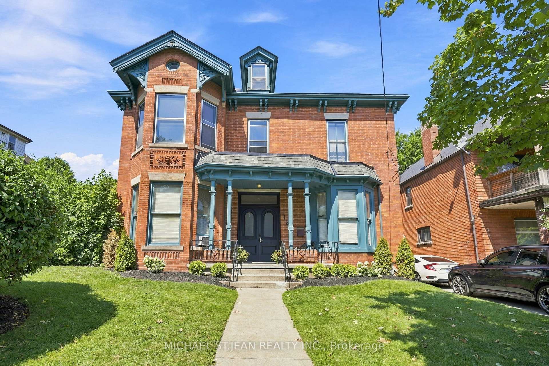Photo 2 of 132 Emerald Street S, Hamilton, Stinson — HOMEH
