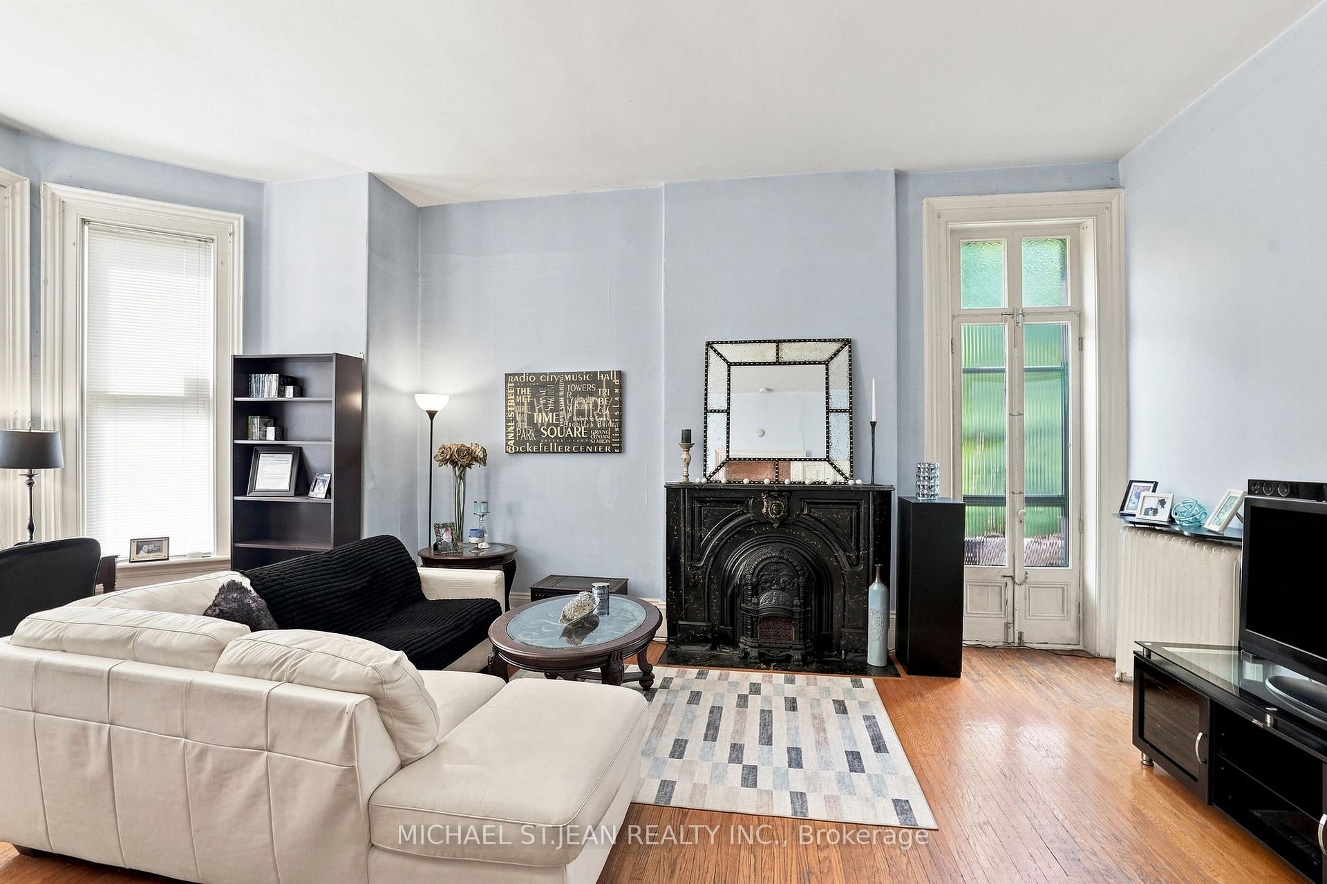 Photo 7 of 132 Emerald Street S, Hamilton, Stinson — HOMEH