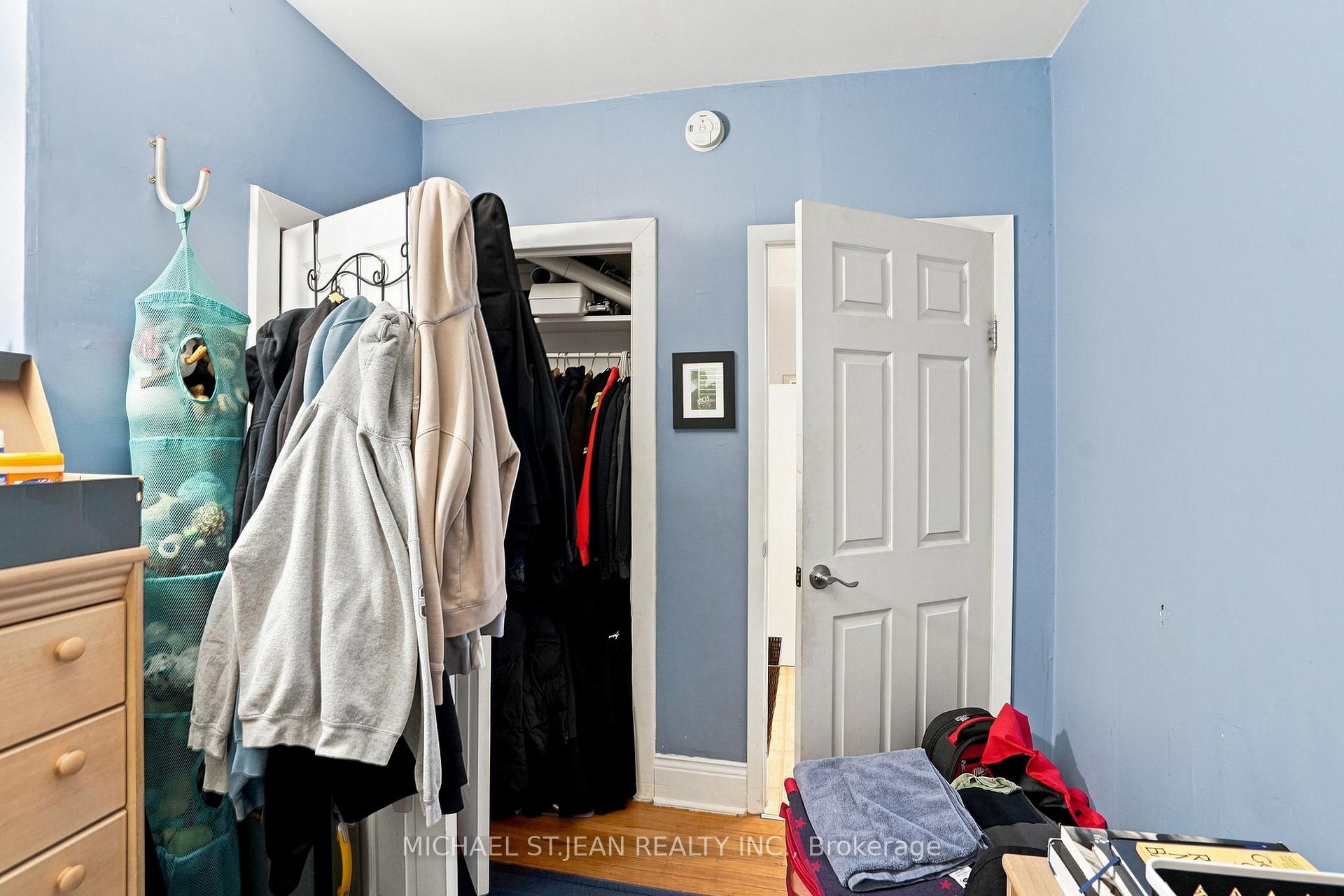 Photo 23 of 132 Emerald Street S, Hamilton, Stinson — HOMEH