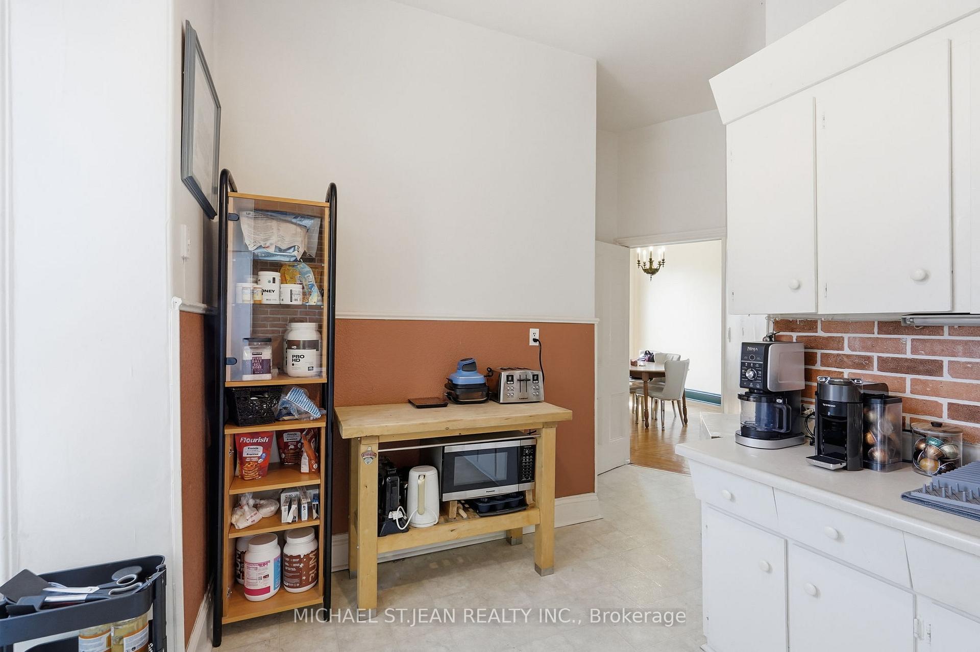 Photo 31 of 132 Emerald Street S, Hamilton, Stinson — HOMEH
