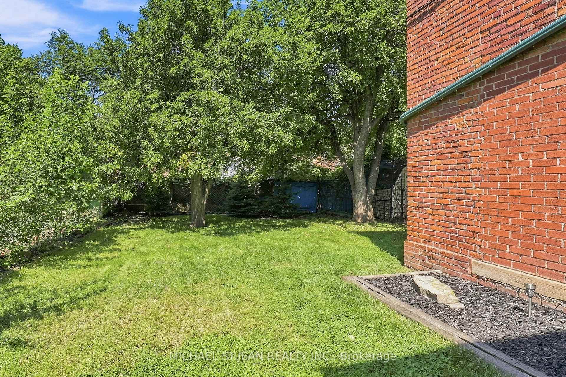 Photo 47 of 132 Emerald Street S, Hamilton, Stinson — HOMEH