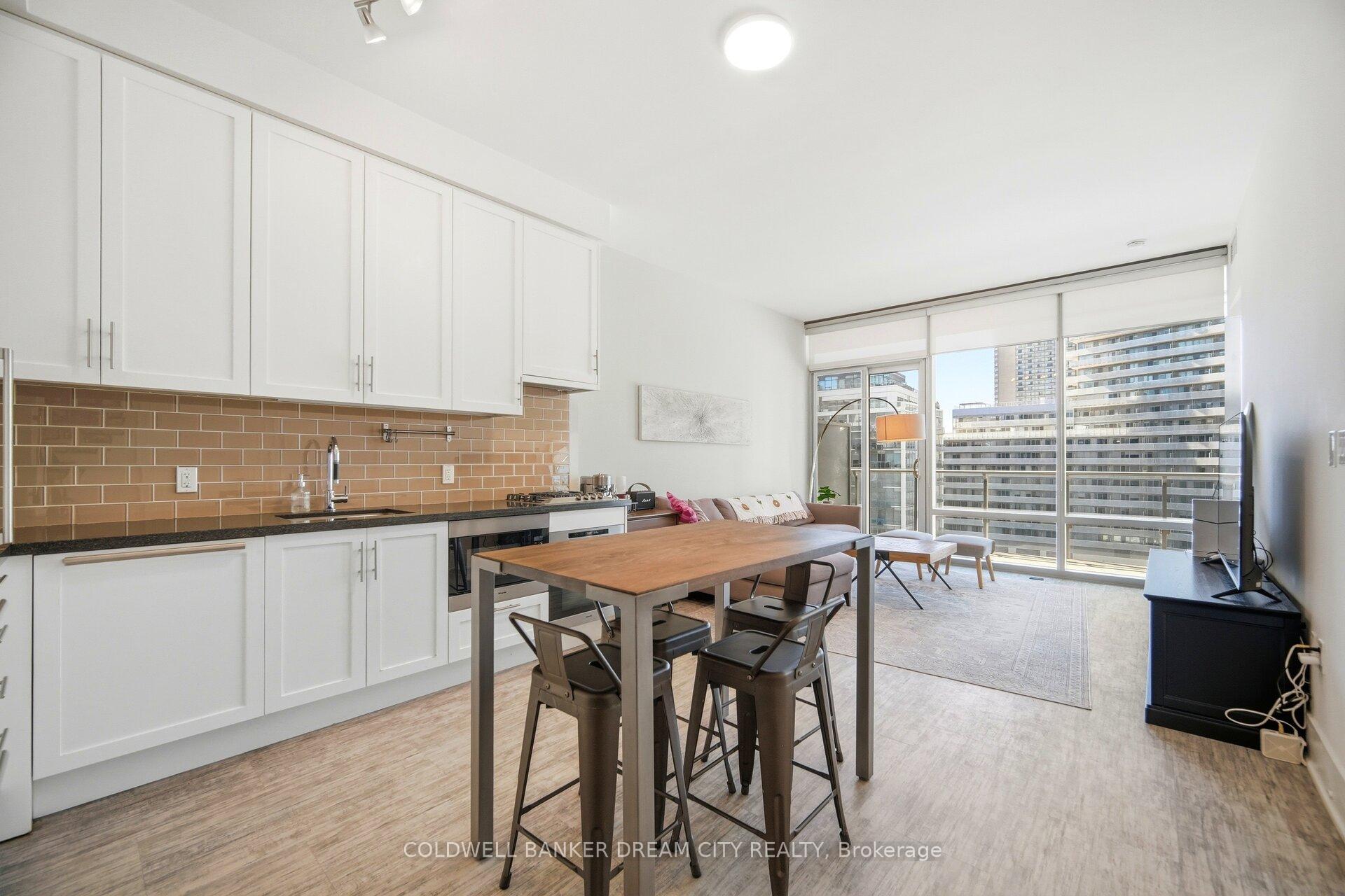 Photo 7 of Unit 837, 39 Queens Quay E, Toronto, Waterfront Communities — HOMEH
