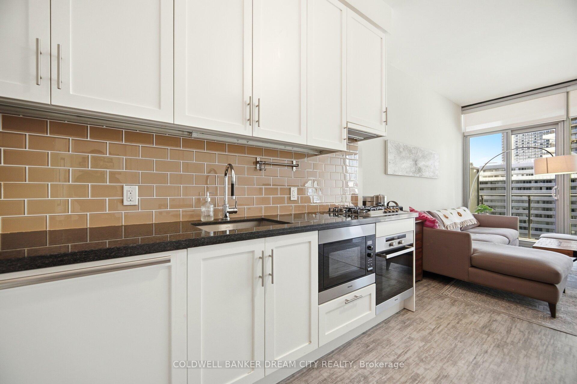 Photo 11 of Unit 837, 39 Queens Quay E, Toronto, Waterfront Communities — HOMEH