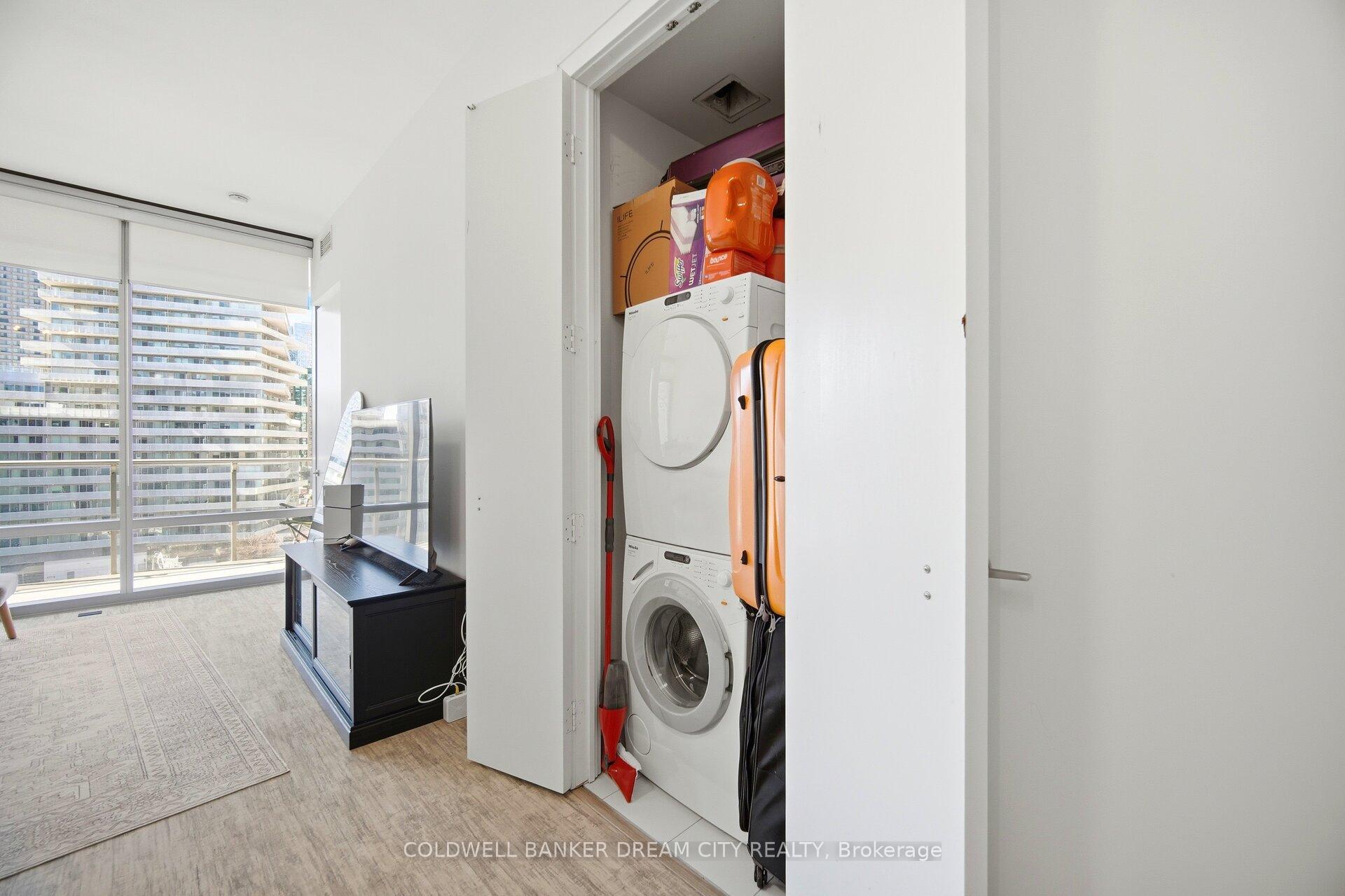 Photo 20 of Unit 837, 39 Queens Quay E, Toronto, Waterfront Communities — HOMEH