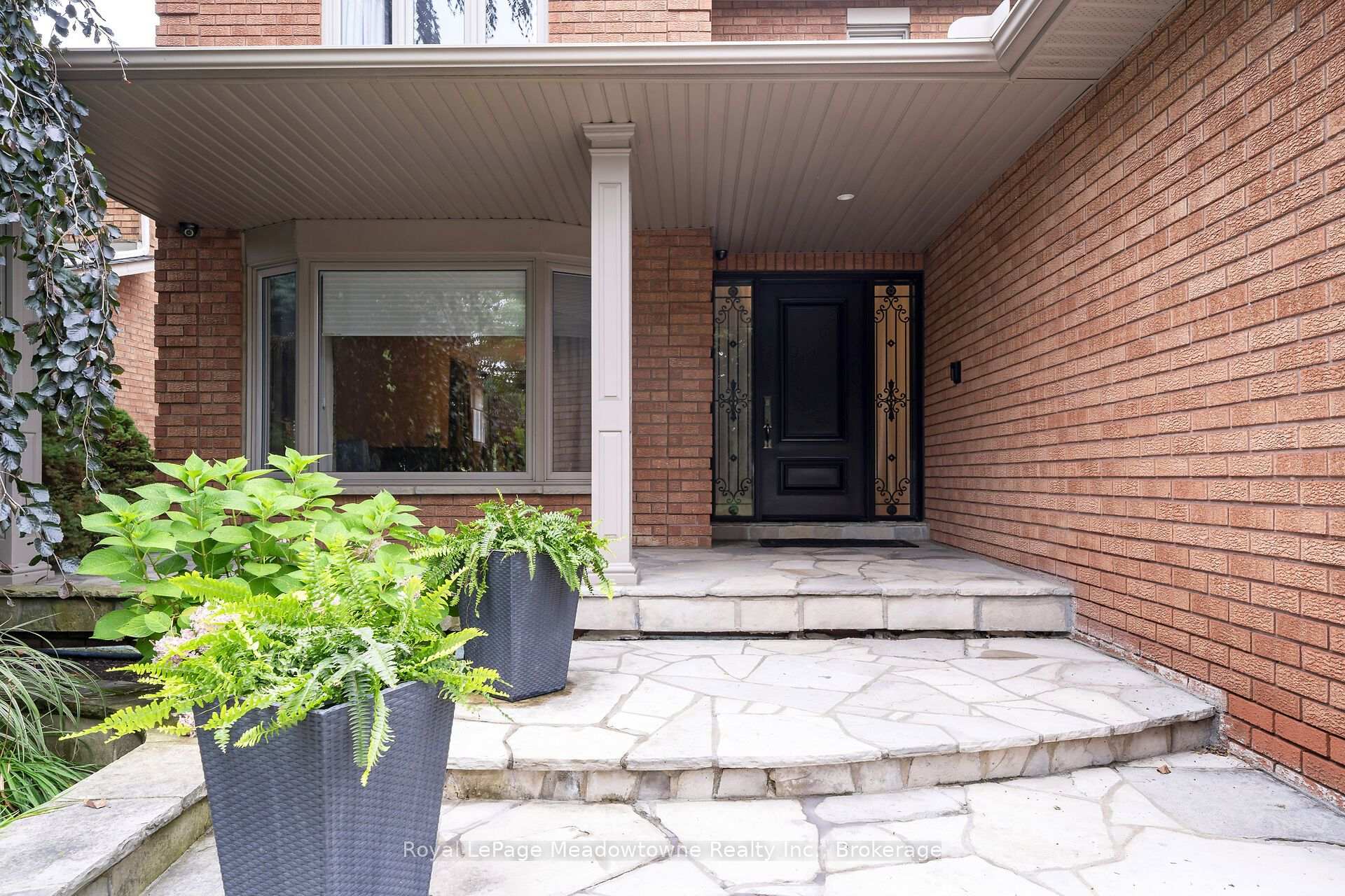 Photo 3 of 246 Fifth Avenue, Vaughan, East Woodbridge — HOMEH