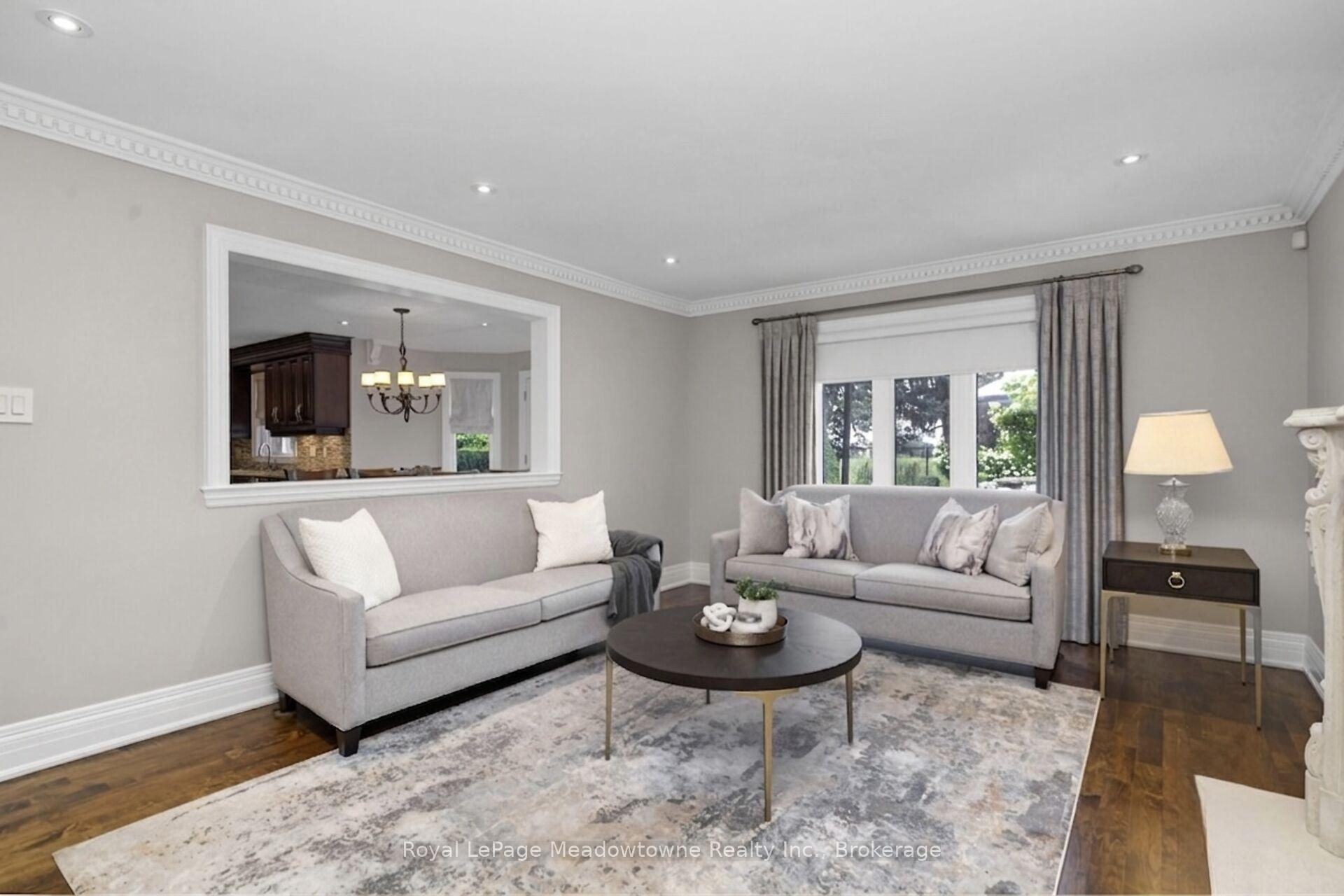Photo 13 of 246 Fifth Avenue, Vaughan, East Woodbridge — HOMEH