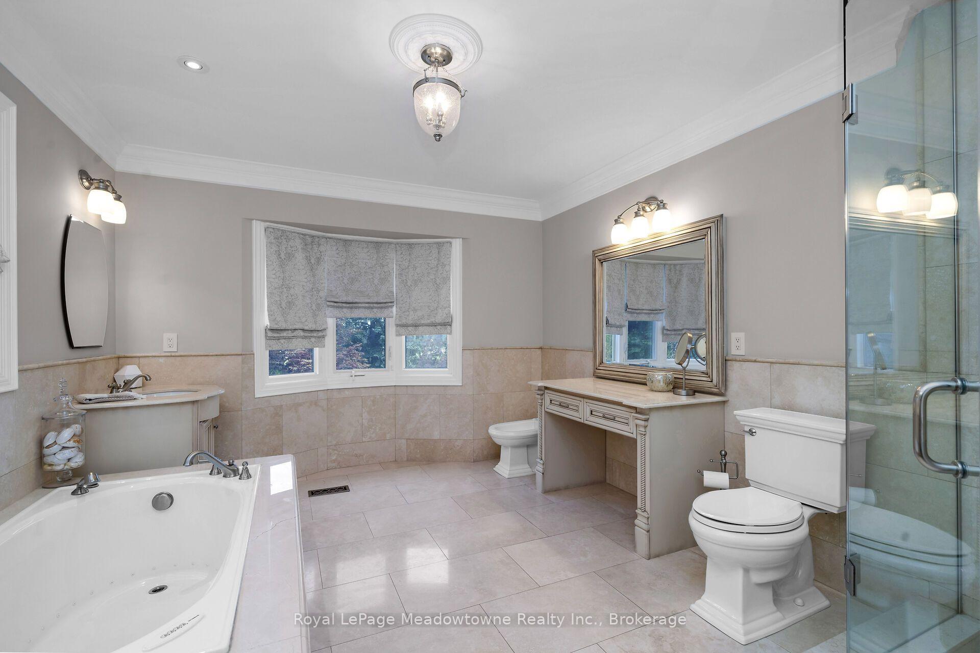 Photo 23 of 246 Fifth Avenue, Vaughan, East Woodbridge — HOMEH