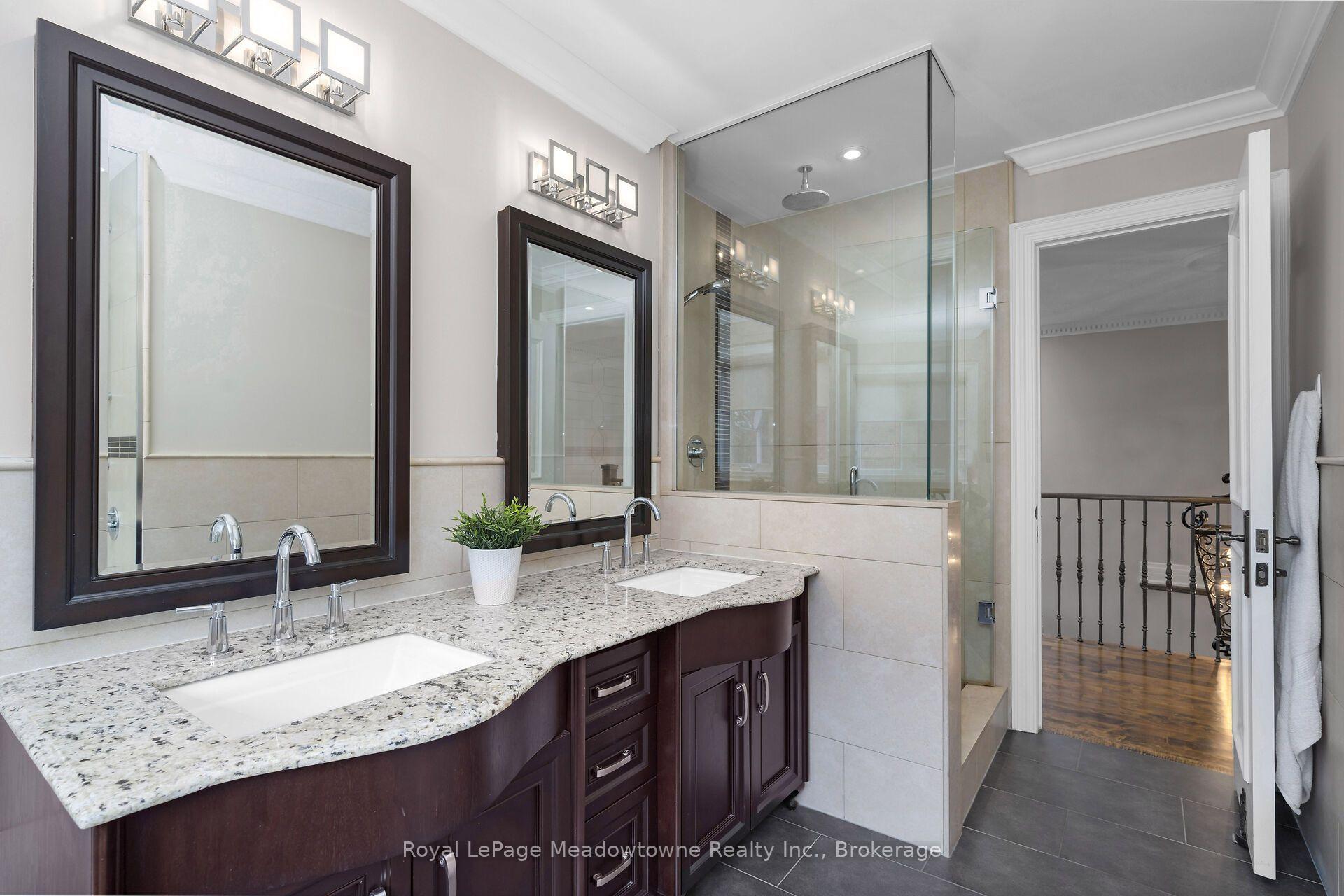 Photo 26 of 246 Fifth Avenue, Vaughan, East Woodbridge — HOMEH