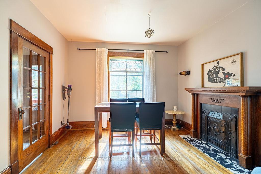 Photo 8 of 637 Catherine St., Thunder Bay, Hyde Park — HOMEH